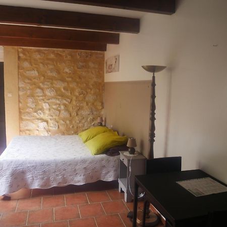 Bed and Breakfast La Feniere Vénéjan Zewnętrze zdjęcie