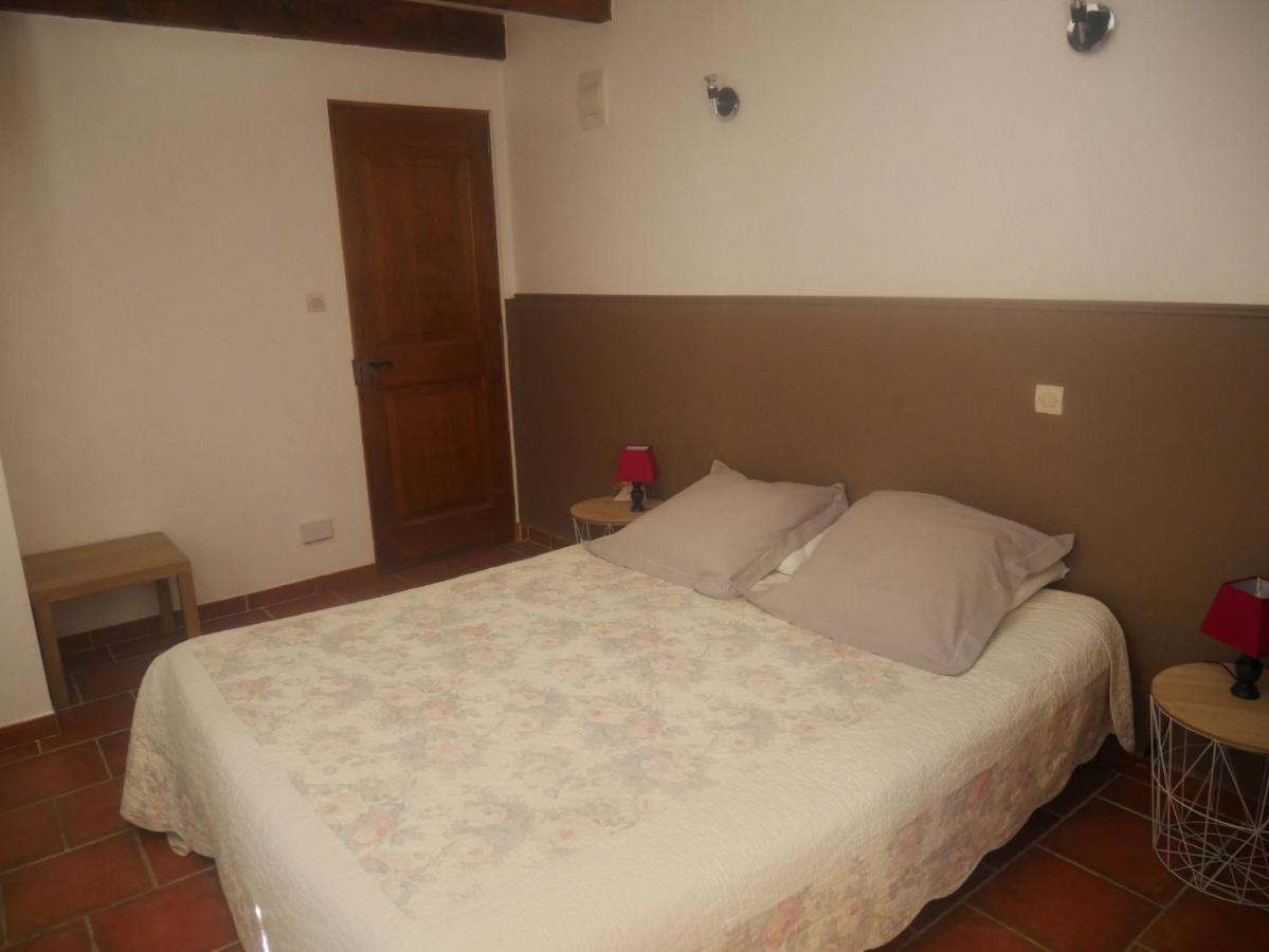 Bed and Breakfast La Feniere Vénéjan Zewnętrze zdjęcie