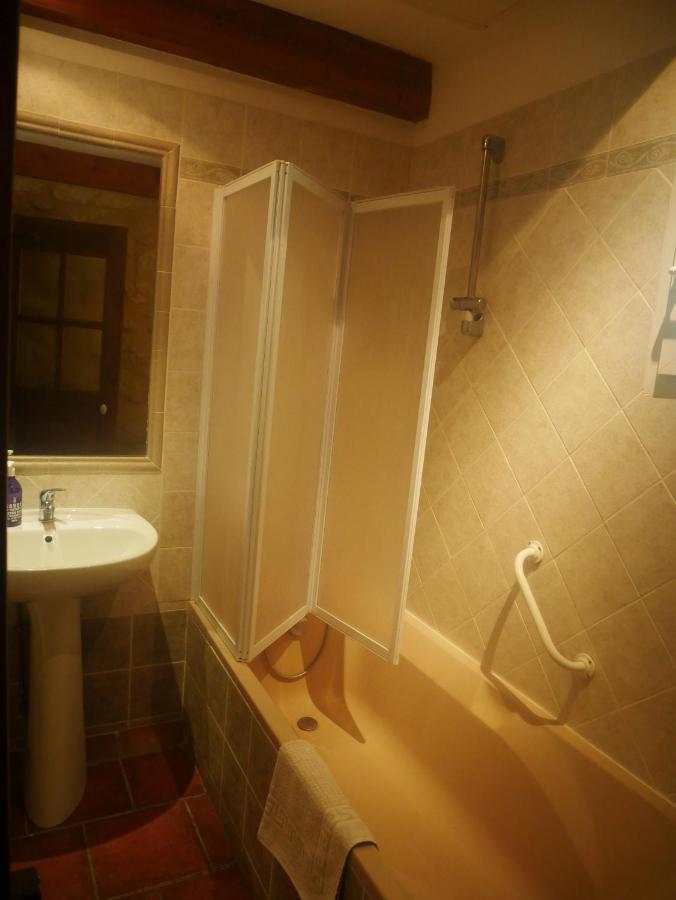 Bed and Breakfast La Feniere Vénéjan Zewnętrze zdjęcie
