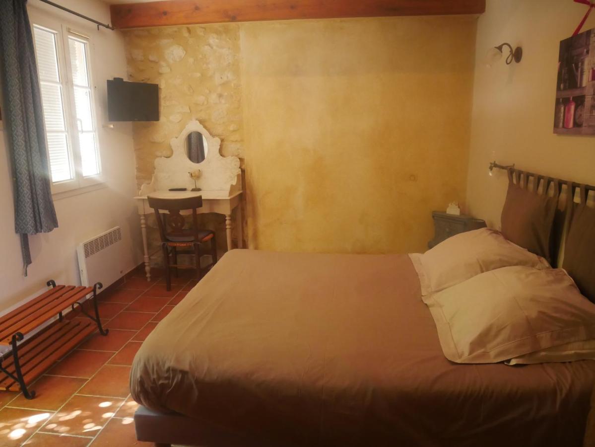 Bed and Breakfast La Feniere Vénéjan Zewnętrze zdjęcie